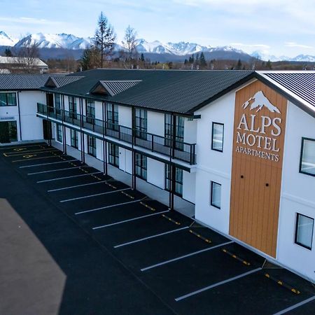 Alps Motel & Apartments Туизъл Екстериор снимка